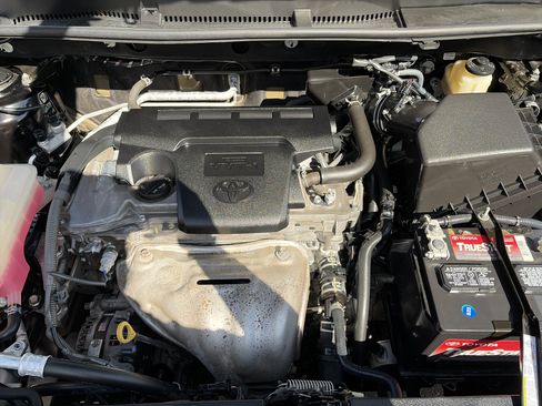 Used 2015 Toyota RAV4 XLE AWD/4WD image 31