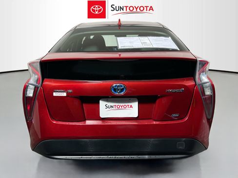 Used 2016 Toyota Prius Two image 5