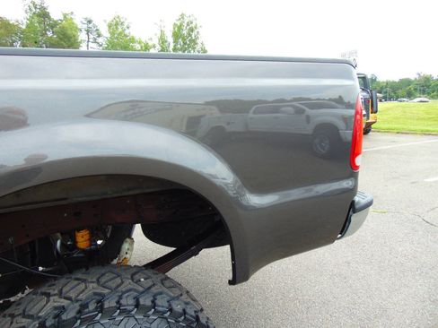 Used 2005 Ford F250 Lariat AWD/4WD image 30