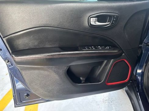 Used 2021 Jeep Compass Trailhawk AWD/4WD image 11