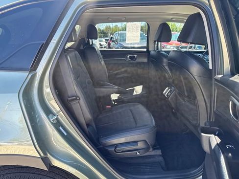 Certified 2025 Kia Sorento X-Line EX AWD/4WD image 11