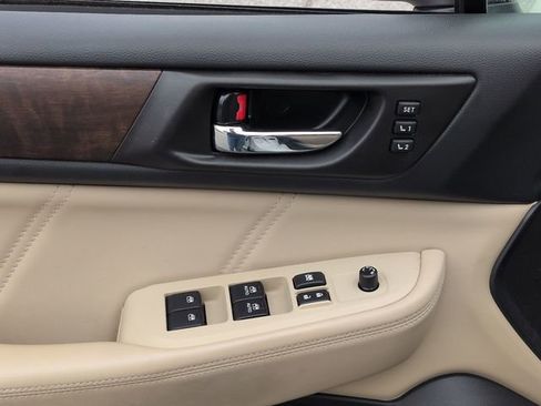 Used 2018 Subaru Outback 2.5i Limited image 13