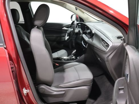 Used 2024 Buick Encore GX Preferred AWD/4WD image 22