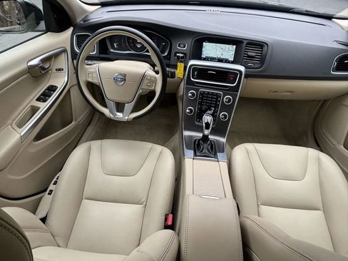 Used 2016 Volvo S60 T5 image 24