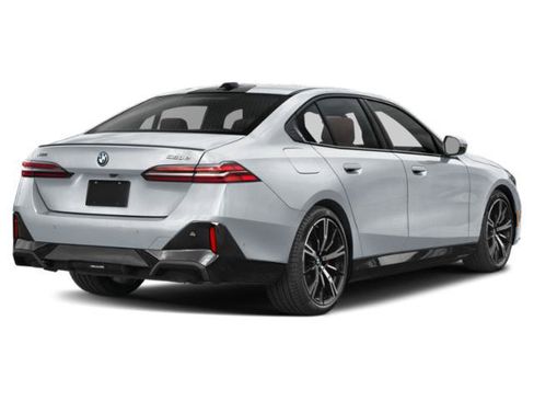 New 2027 BMW 550e xDrive AWD/4WD image 2