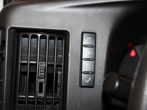 Used 2019 Chevrolet Express 2500 w/ Driver Convenience Package image 29