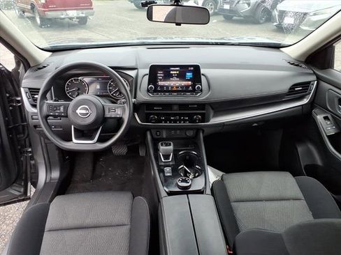 Used 2024 Nissan Rogue SV image 24