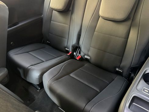 New 2026 Mercedes-Benz GLS 450 4MATIC image 37