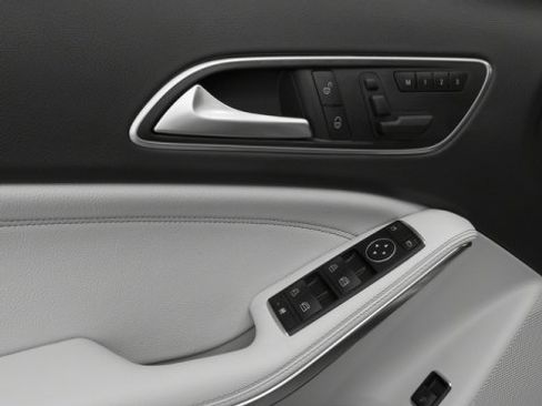 Used 2016 Mercedes-Benz GLA 250 GLA 250 image 19