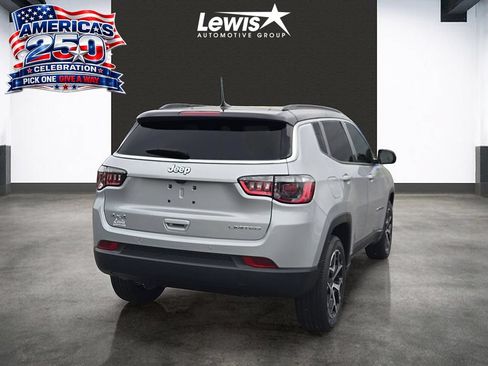 Used 2026 Jeep Compass Limited AWD/4WD image 4