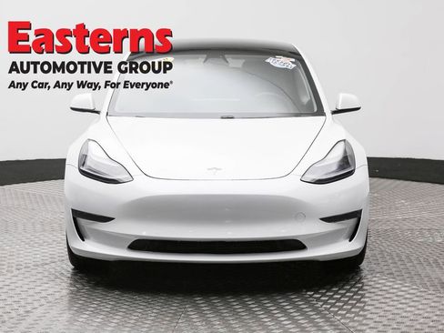 Used 2021 Tesla Model 3 Standard Range Plus image 2