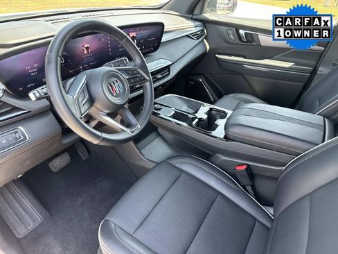 Used 2025 Buick Enclave Preferred FWD image 26