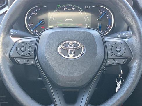 Certified 2025 Toyota RAV4 LE image 18