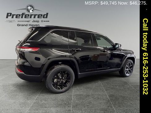 New 2026 Jeep Grand Cherokee Laredo image 18