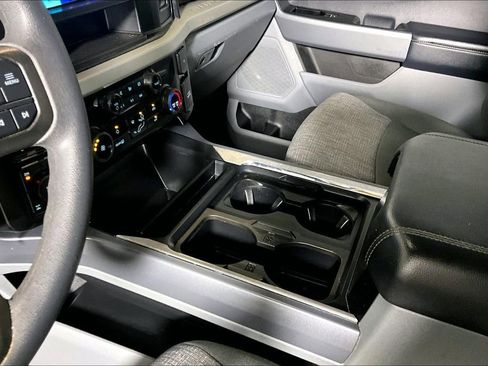 Used 2024 Ford F250 XLT w/ FX4 Off-Road Package image 13