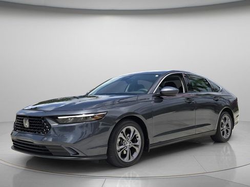 Used 2024 Honda Accord EX image 9