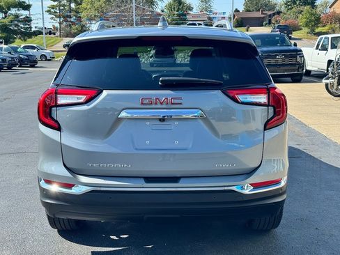 Used 2023 GMC Terrain SLT image 6