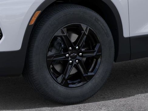 New 2026 Chevrolet Blazer LT w/ Convenience Package FWD image 9