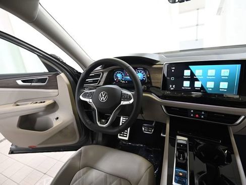 New 2026 Volkswagen Atlas SEL Premium R-Line AWD/4WD image 33