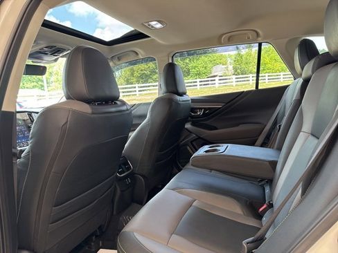 Used 2024 Subaru Outback Onyx Edition image 30