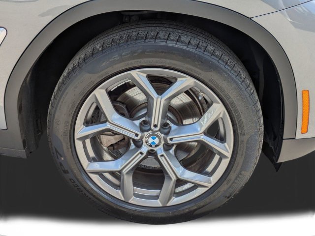 Used 2024 BMW X3 xDrive30i w/ Premium Package w/ZPA AWD/4WD image 11