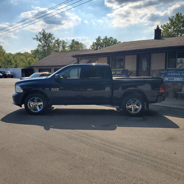 Used 2014 RAM 1500 Express AWD/4WD image 3