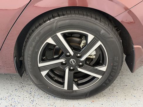 Used 2024 Nissan Sentra SV FWD image 26