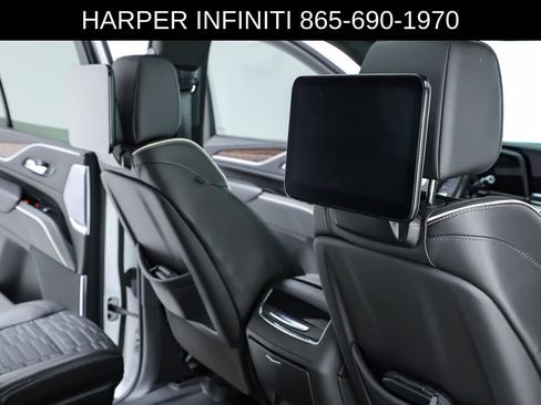 Used 2023 Cadillac Escalade Sport Platinum w/ Heavy-Duty Trailer Package AWD/4WD image 39