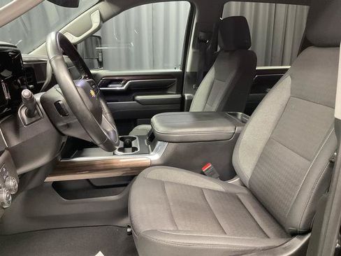 Used 2025 Chevrolet Silverado 3500 LT AWD/4WD image 14