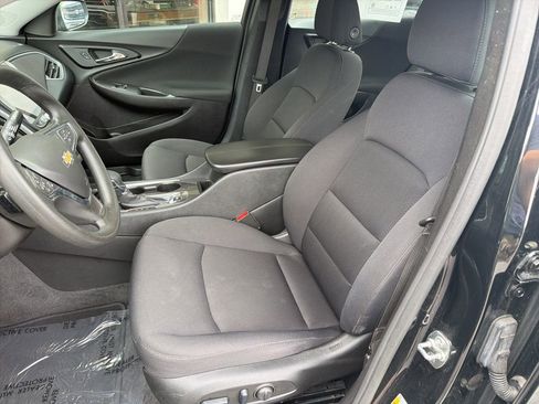 Used 2025 Chevrolet Malibu LT image 19
