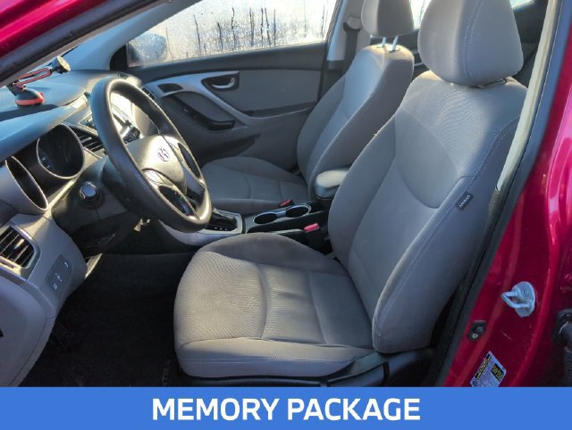 Used 2016 Hyundai Elantra SE w/ Option Group 02 FWD image 15