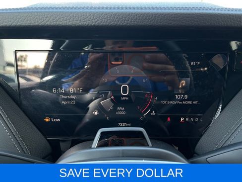 Used 2025 GMC Yukon Denali w/ Denali Reserve Package RWD image 10