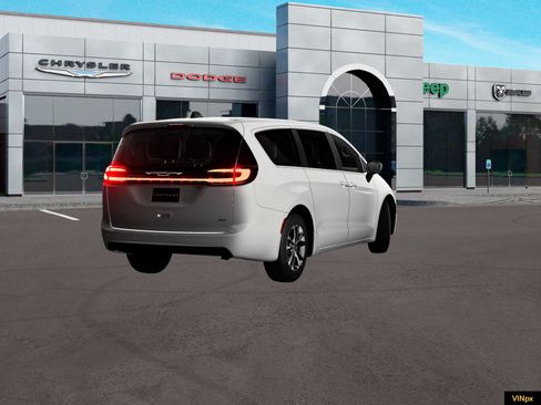 New 2027 Chrysler Pacifica Select AWD/4WD image 7