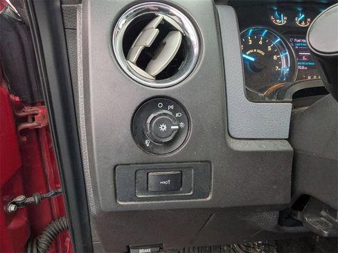 Used 2012 Ford F150 XLT w/ XTR Pkg image 19