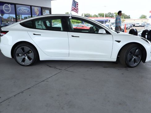 Used 2023 Tesla Model 3 Standard Range RWD image 6