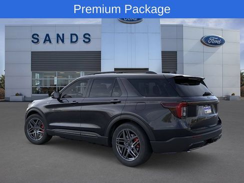 New 2026 Ford Explorer ST-Line w/ ST-Line Street Pack AWD/4WD image 4