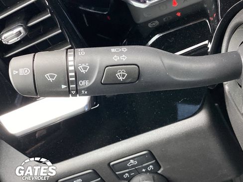 Used 2025 Chevrolet Silverado 1500 LT AWD/4WD image 21