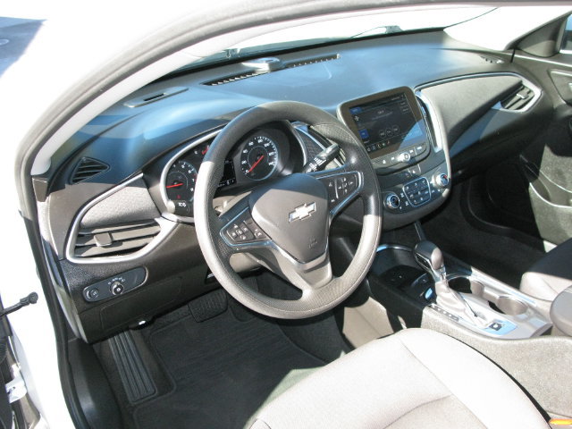 Used 2024 Chevrolet Malibu LT FWD image 12