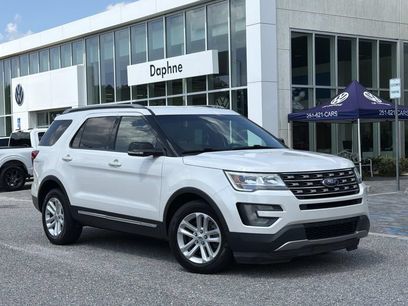 Used 2017 Ford Explorer XLT