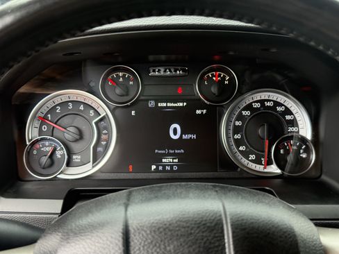 Used 2018 RAM 2500 Laramie w/ Sport Appearance Group AWD/4WD image 18