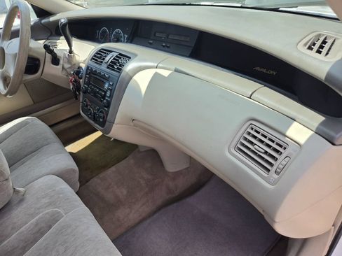 Used 2001 Toyota Avalon XL FWD image 37