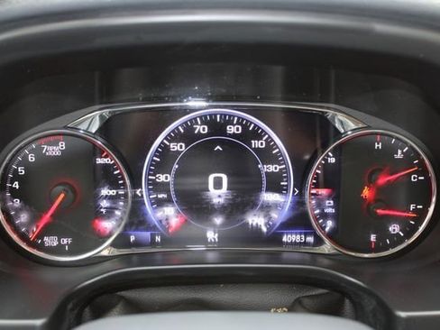 Used 2023 GMC Acadia Denali w/ Denali Technology Package image 11