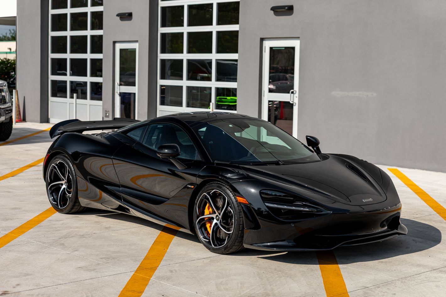 Used 2024 McLaren 750S RWD image 31
