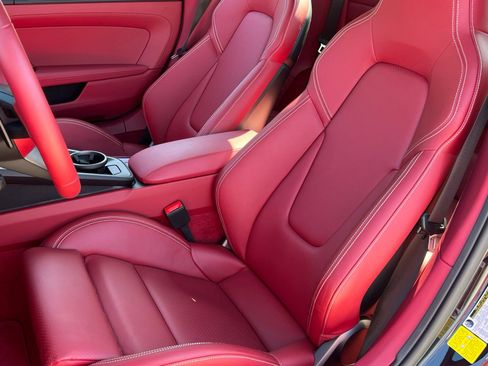 Certified 2026 Porsche 911 Targa 4 GTS AWD/4WD image 5