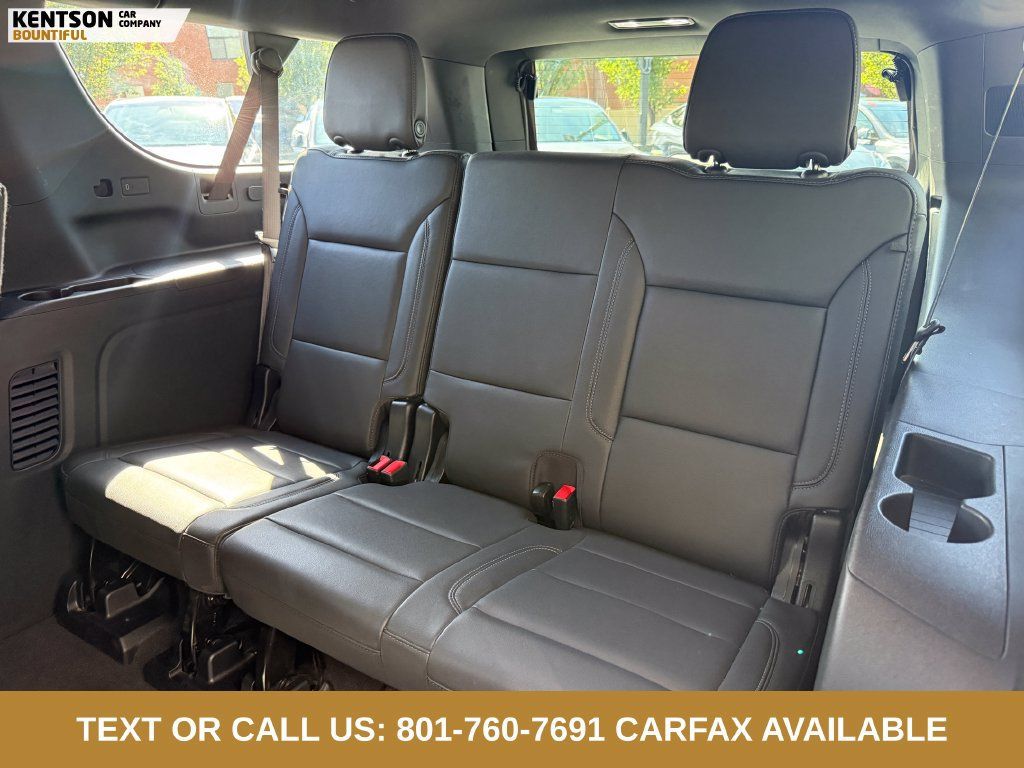 Used 2025 Chevrolet Suburban Z71 AWD/4WD image 32