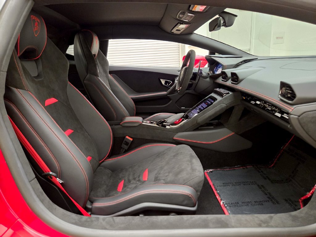 Used 2023 Lamborghini Huracan Tecnica RWD image 22