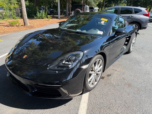 Certified 2019 Porsche 718 Cayman RWD image 4