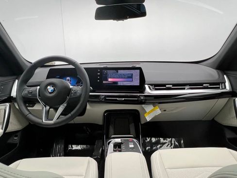 Used 2026 BMW X1 xDrive28i w/ Convenience Package AWD/4WD image 10