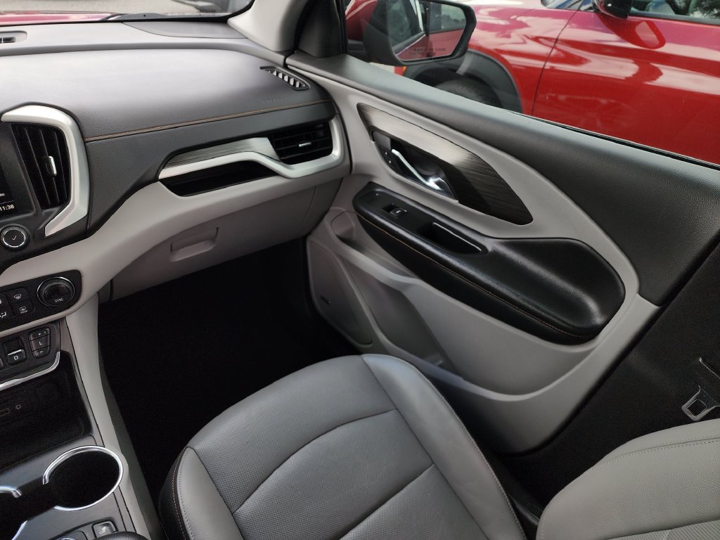 Used 2019 GMC Terrain SLT w/ Preferred Package FWD image 19