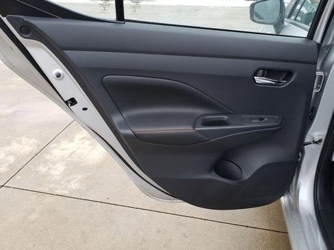 Used 2021 Nissan Versa SR image 13